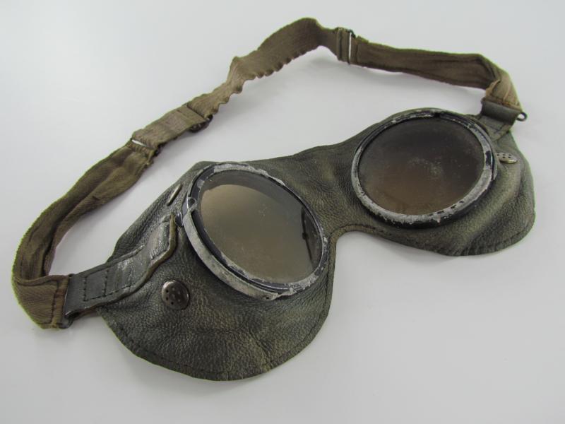 Wehrmacht or Waffen SS mountain troops protective goggles