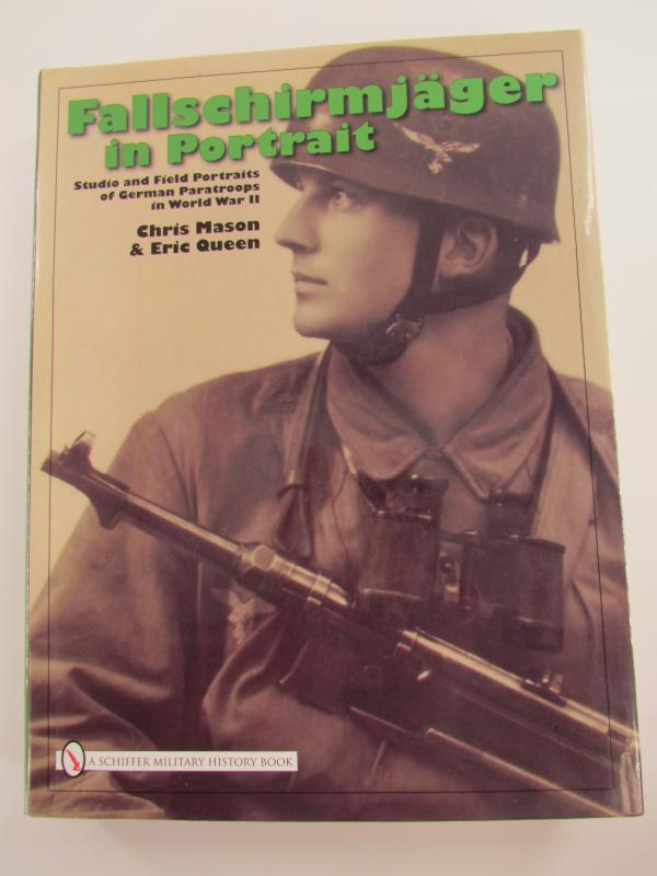 Book : Fallschirmjäger in Portrait