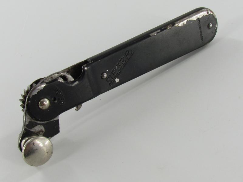 Wehrmacht Sieger Tin opener / Can opener