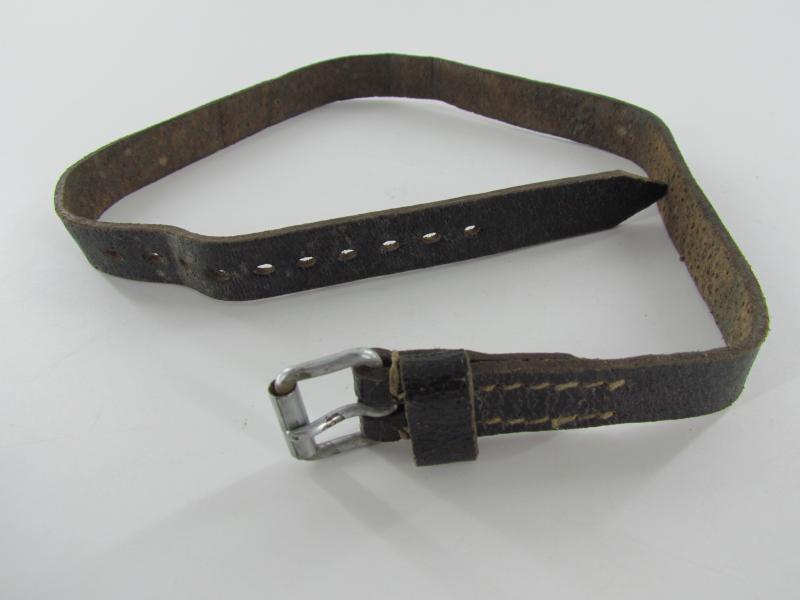 WH/SS Leather Equipment Strap (Mantelriemen)