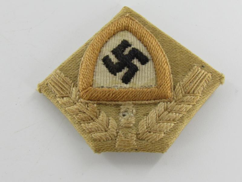 RAD  ( Reichsarbeitsdienst ) cap insignia