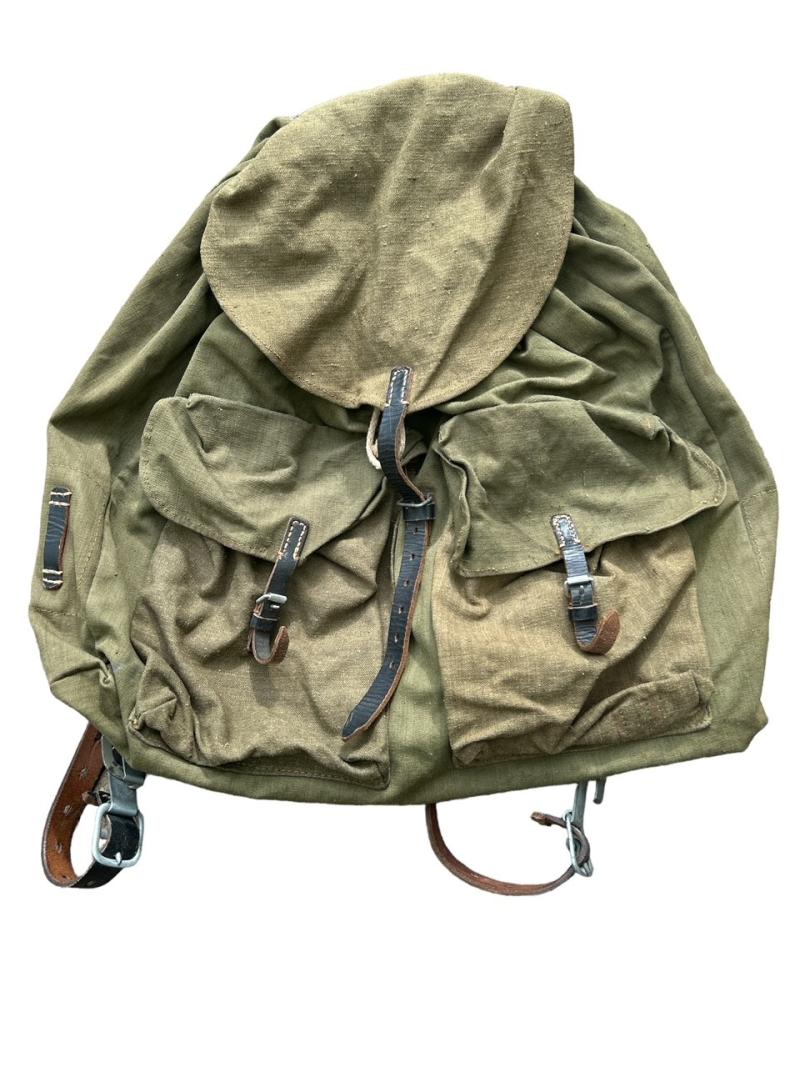 WH/SS Rucksack/Backpack in Unissued Condition