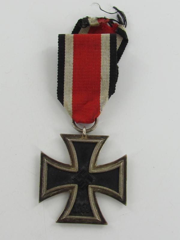 WH/SS Iron Cross Second Class ( EK2 ) Unmarked