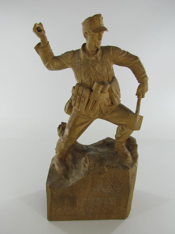 Wooden sculpture (Hans Delago) from Gebirgsjäger Kampfschule ....1945