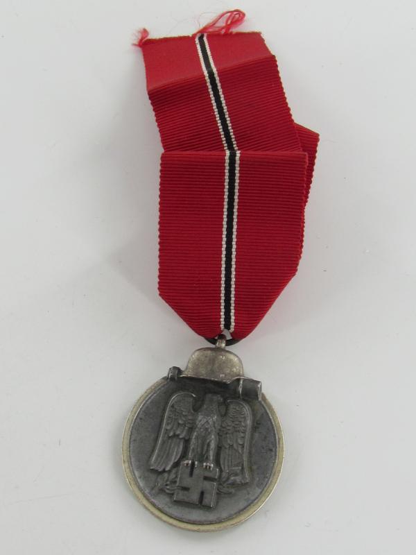 Winterschlacht im Osten 1941-42 Medal, Maker 5