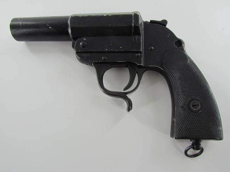 LP34 Aluminum flare gun marked AC40