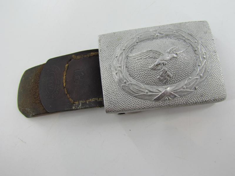 Luftwaffe Belt Buckle by Apreck & Vrage 1937 ( LBA marked )