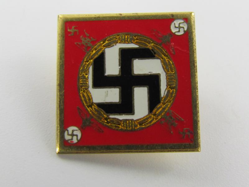 Small Third Reich sympathizer Badge