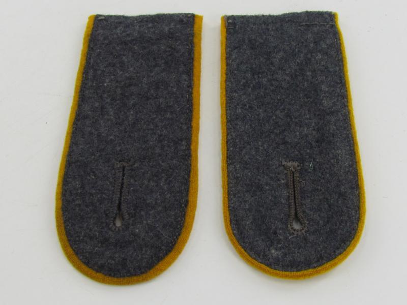 Luftwaffe Flying Personnel pair of (Flieger/Fallschirmjager) Shoulder Boards