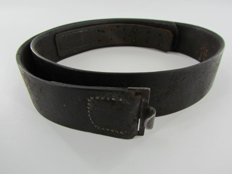 WH/SS Leather Equipment belt maker marked 1934