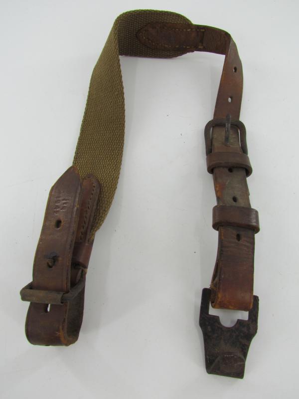 1x Wehrmacht Food Container Carrying Strap