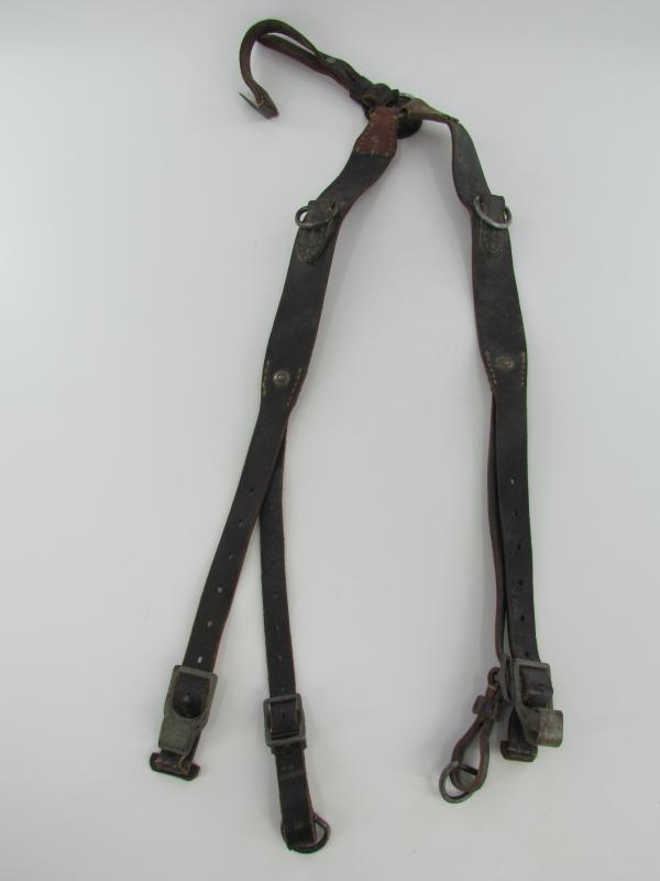 WH/SS Combat Y straps Maker Marked