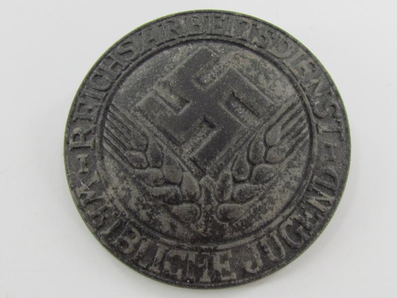 Reichsarbeitsdienst Weibliche Jugend Brooch