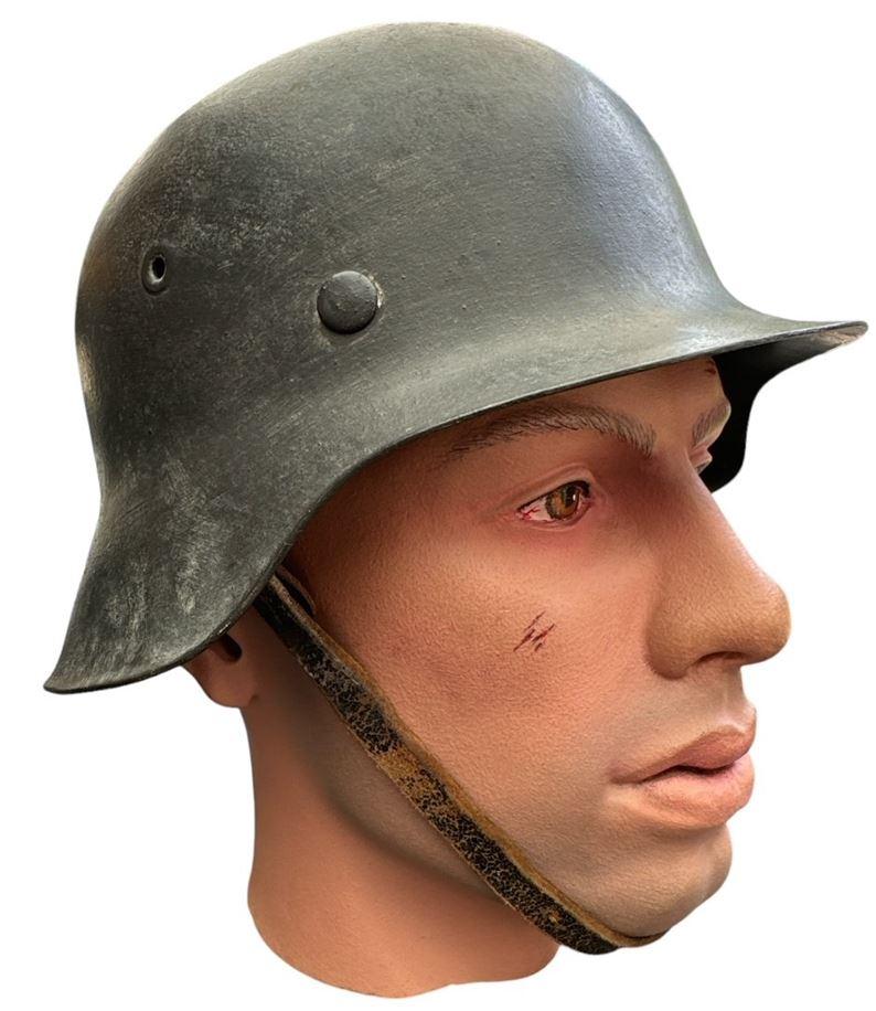 WH/SS M42 ND helmet marked EF62 ( EX whitewash )