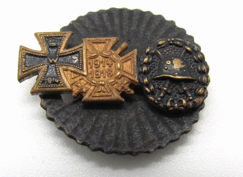 WW1 veteran's miniature of three medals