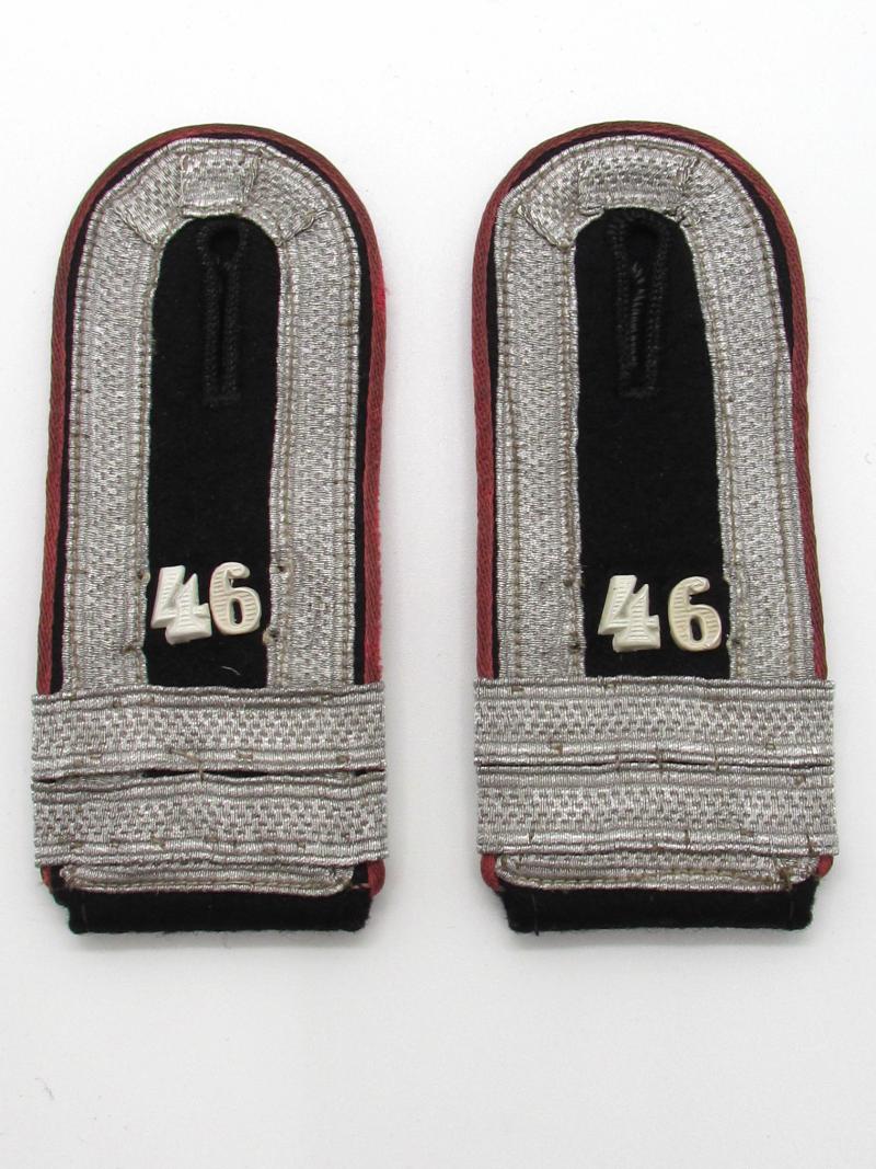 Wehrmacht Army (Heer) black panzer shoulder boards