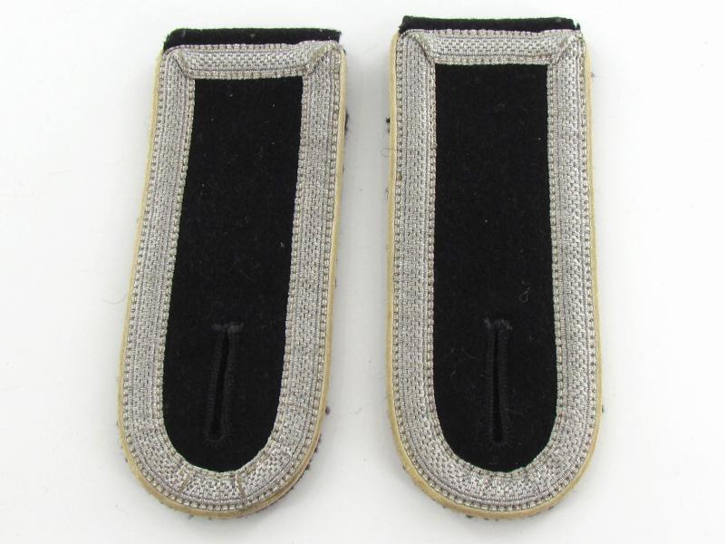 Luftwaffe Hermann-Göring Division Panzer Shoulder Boards...Rare