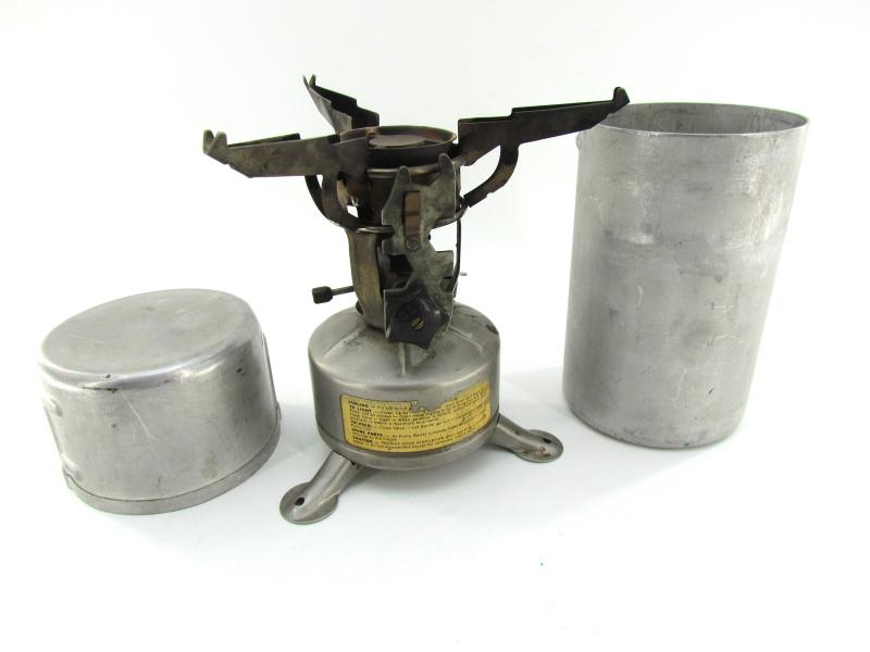 US WW2 Coleman Stove 1945