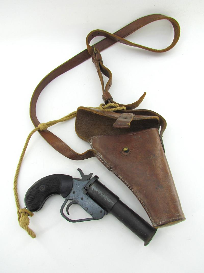 British WWII Flare Pistol with Leather Holster