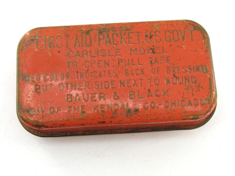 US WWII First Aid Kit ( empty )