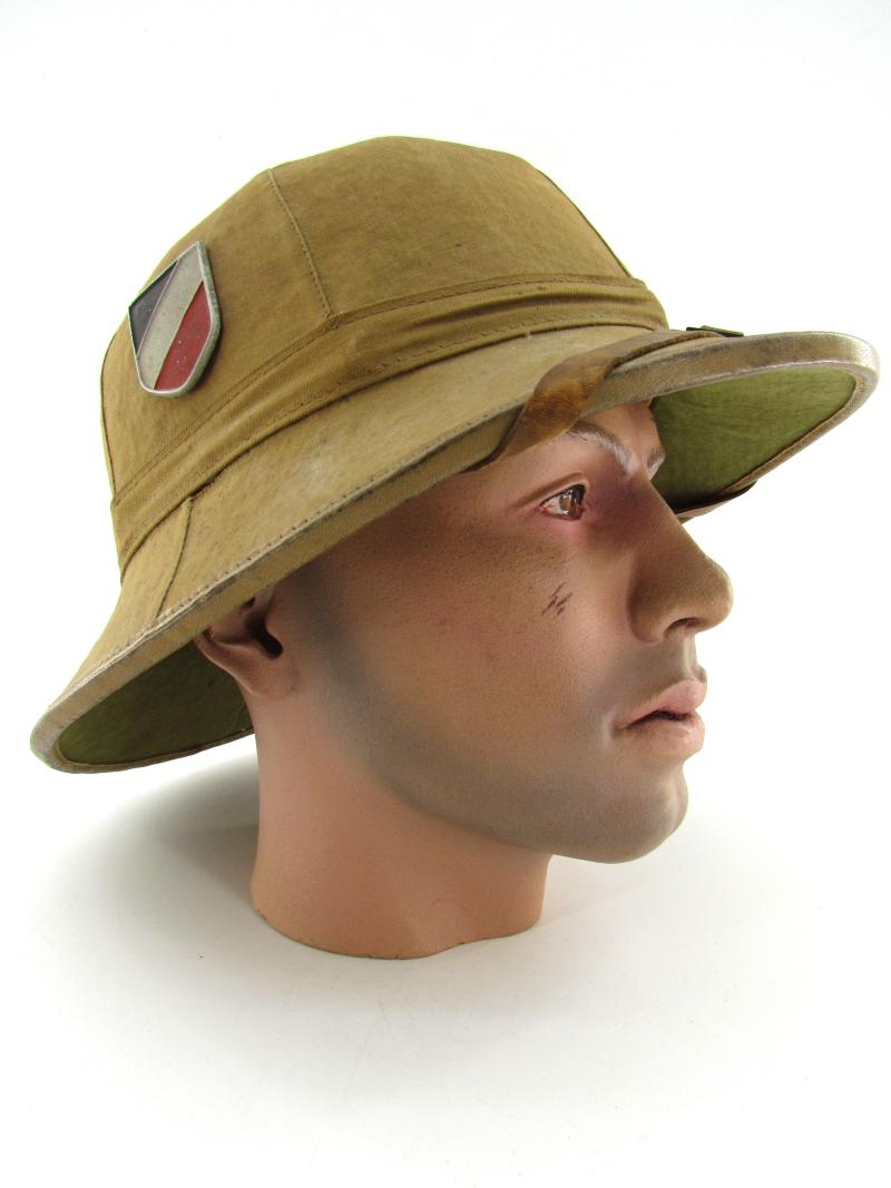 Wehrmacht Army (Heer) tropical ‘Afrikakorps’ first pattern pith helmet