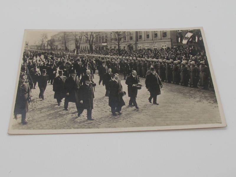 Postcard : Adolf with entourage ( Potsdam 1933 )