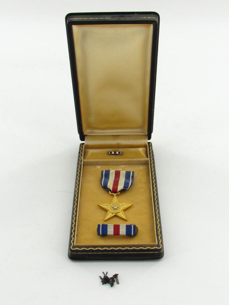 US WWII Silver Star Medal in Case