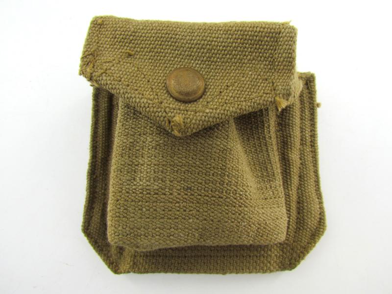 British WWII Revolver Ammo Pouch