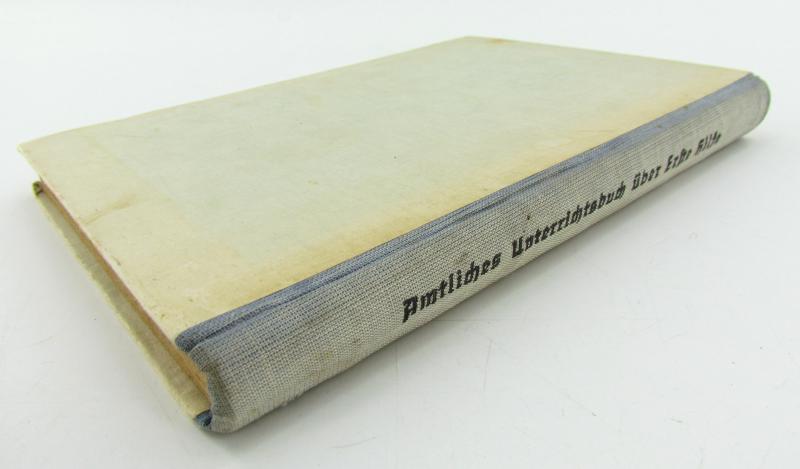 DRK 'Amtliches Unterrichtsbuch über Erste Hilfe'