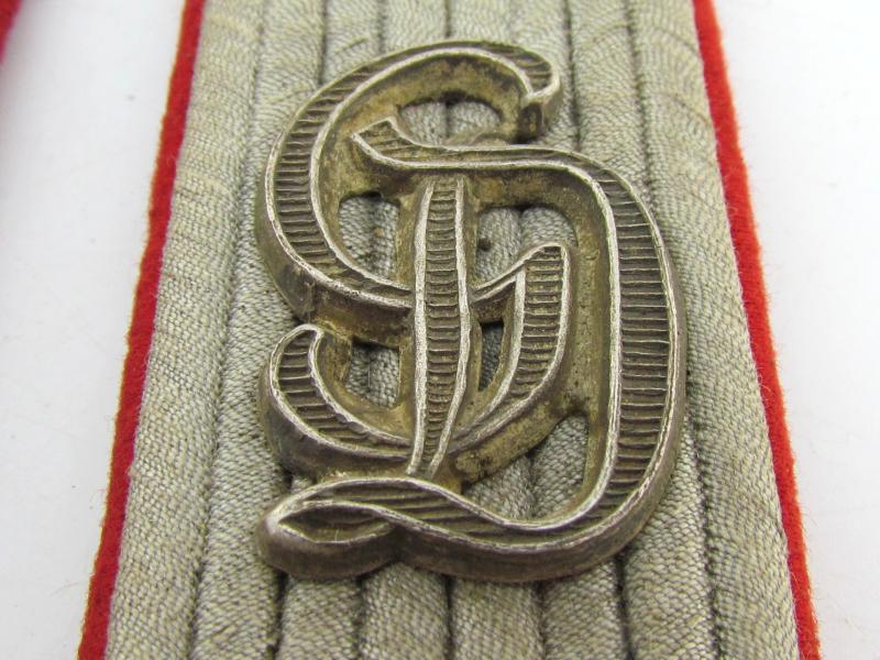 Wehrmacht 'Grossdeutschland' artillery insignia set