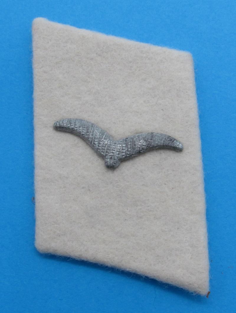 Hermann Göring division collar tabs