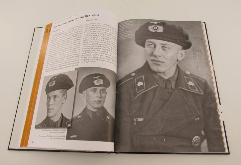 German Tank Uniforms 1934-1945 (Thoralf Buls) DE/ENG