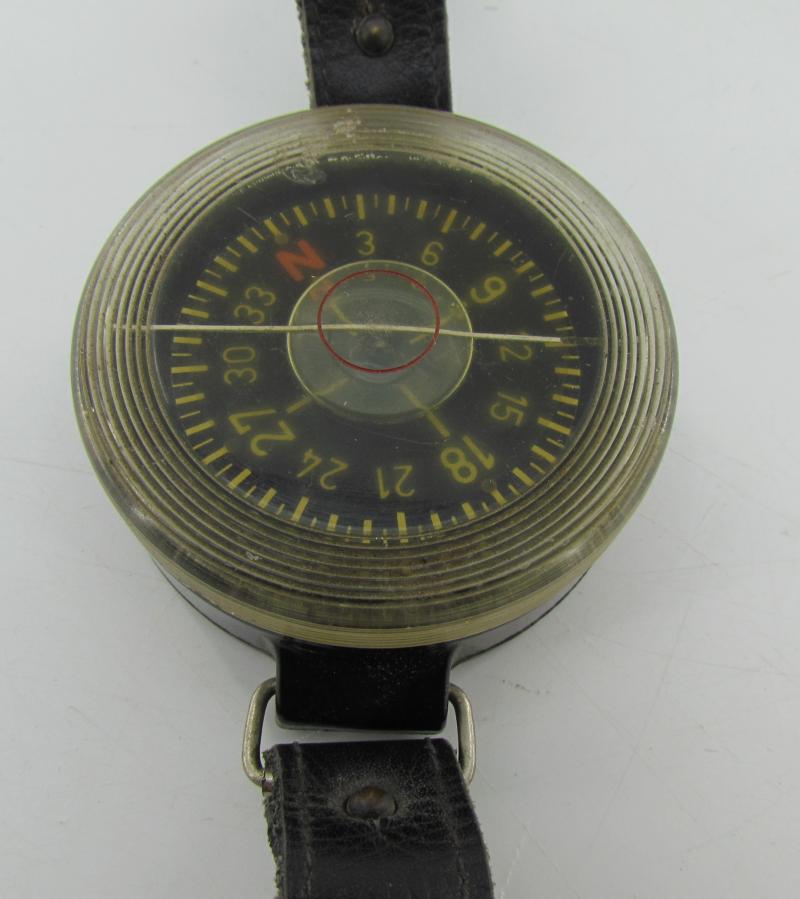 Luftwaffe ( Pilot ) Wristband Compass AK39
