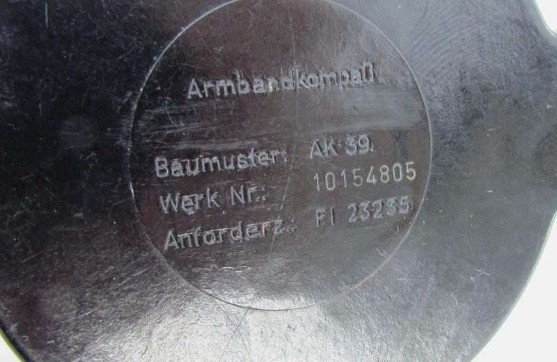 Luftwaffe ( Pilot ) Wristband Compass AK39