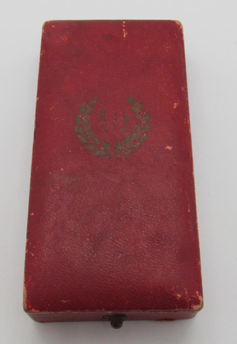 Cased 40 Years Faithful Service Medal ( Deschler )