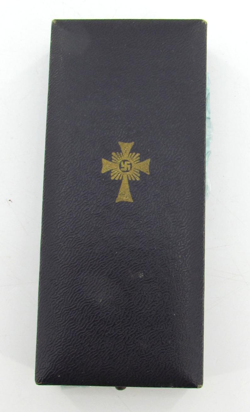 Mother’s cross in gold with box ( Ochs & Bonn Hanau )