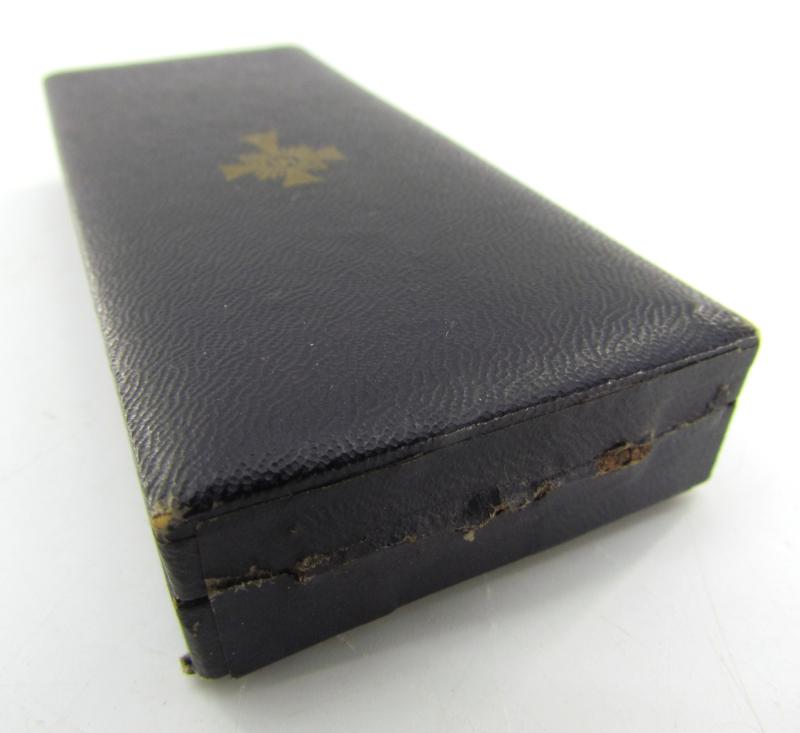 Mother’s cross in gold with box ( Ochs & Bonn Hanau )