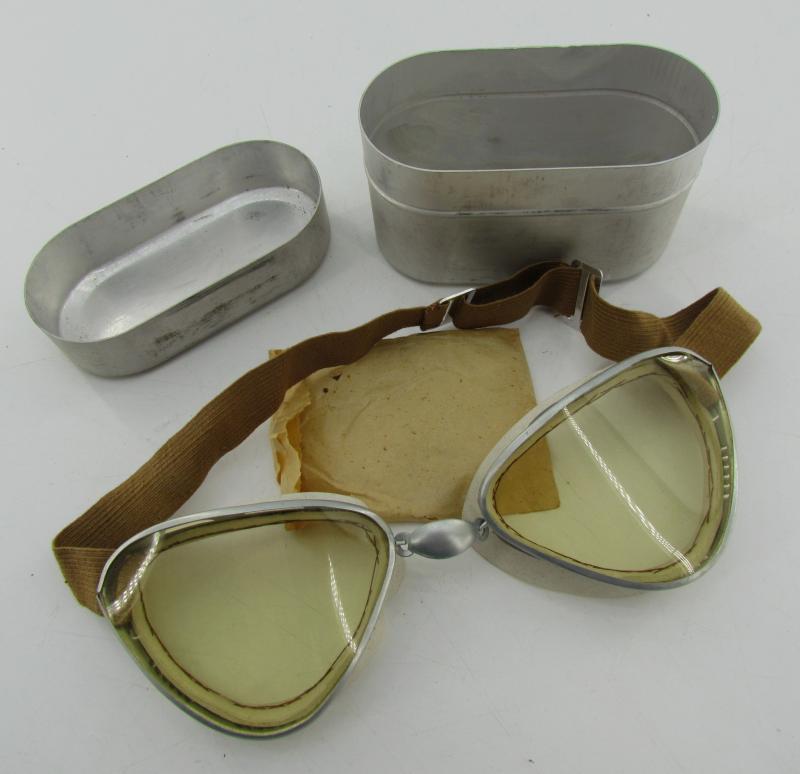 N.Raule Torino 1940's motorcycle goggles, with tin case