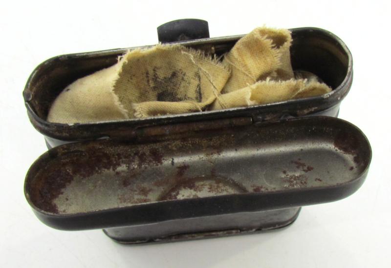 RG34 Cleaning Kit with some contents KY 1940