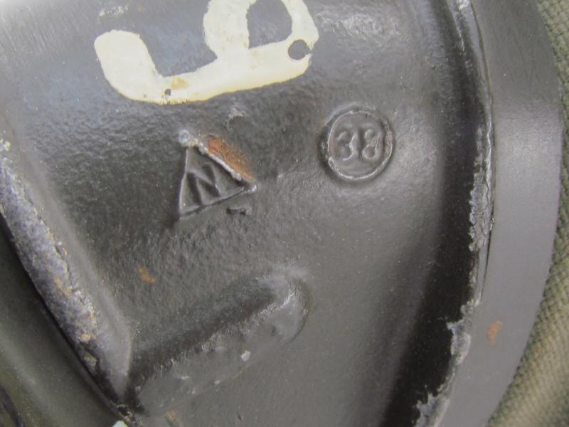 Luftwaffe issued Gasmask Cannister With Contents