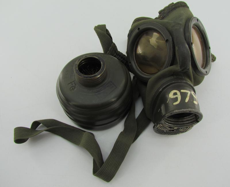 Luftwaffe issued Gasmask Cannister With Contents