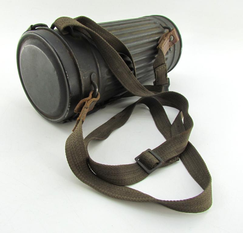 Luftwaffe issued Gasmask Cannister With Contents