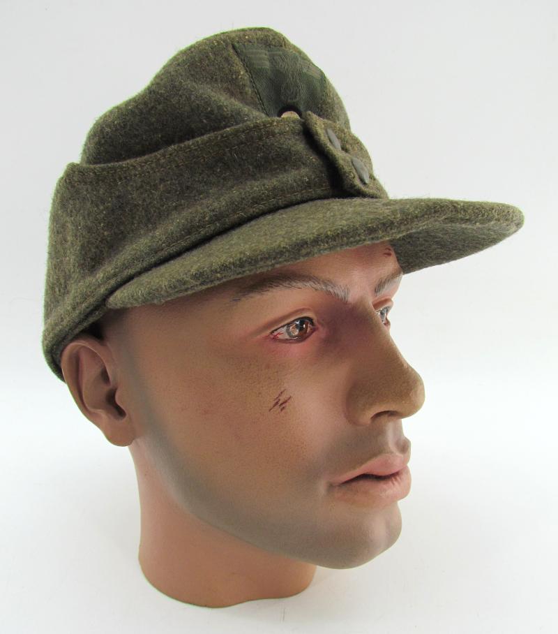 Wehrmacht (Heer) Officers field cap ‘Einheitsfeldmütze’with RBNr. 1944