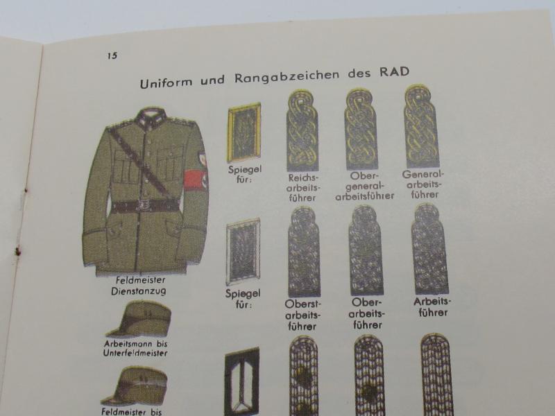“Deutsche Uniformen” – Early Edition Color Reference Booklet