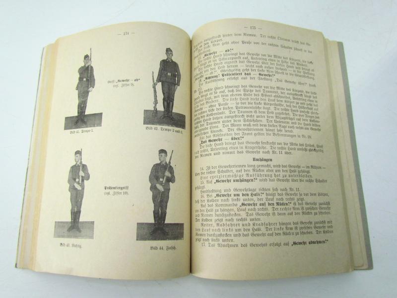 Luftwaffe Reibert (Soldiers Training Book)