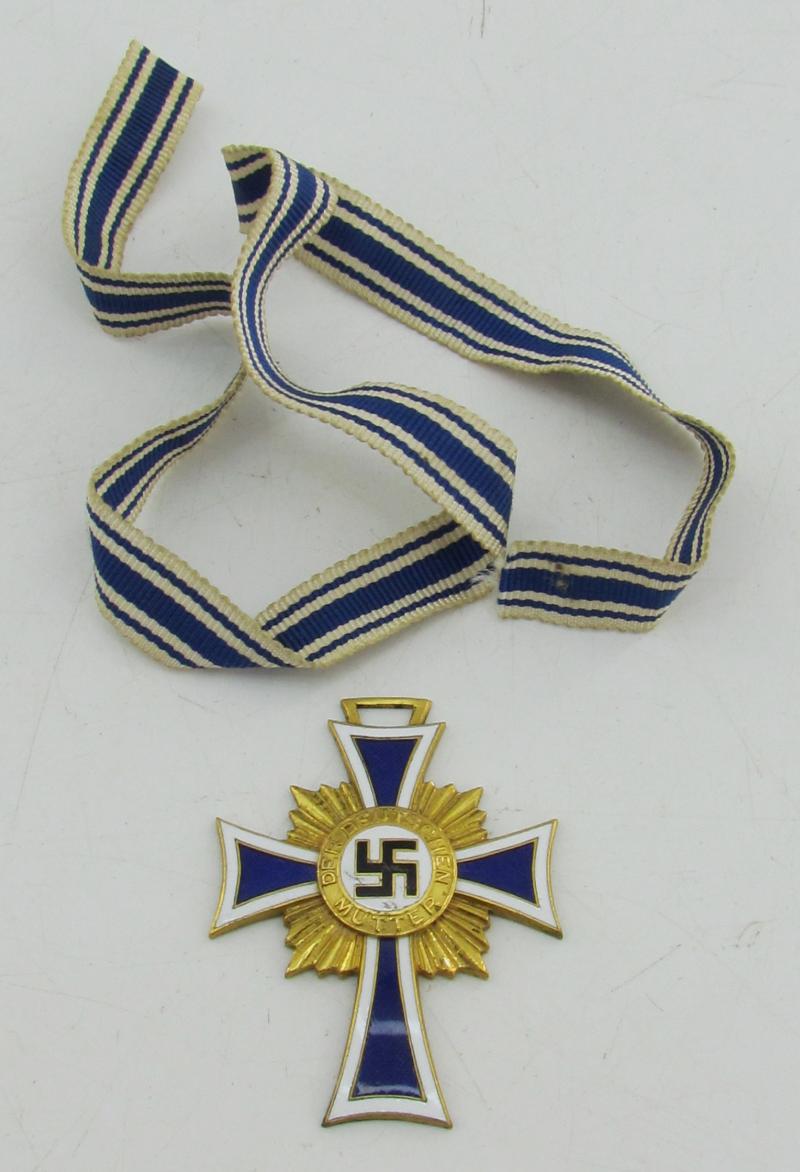 German Mothers Cross in Gold