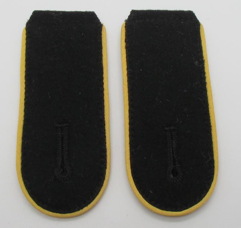 Waffen-SS Signals unit ‘Nachrichten’ EM/NCO Shoulder Boards