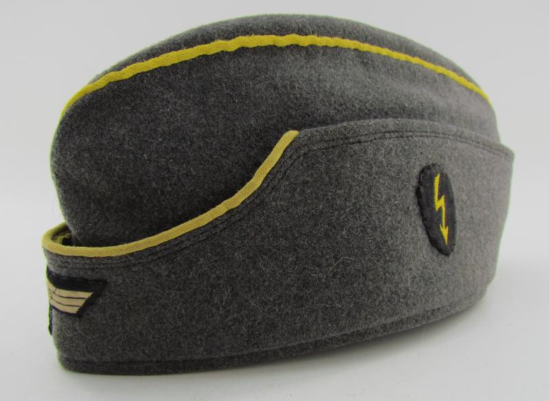 Wehrmacht Female ( Helferin ) Signal Auxiliaries Overseas Cap