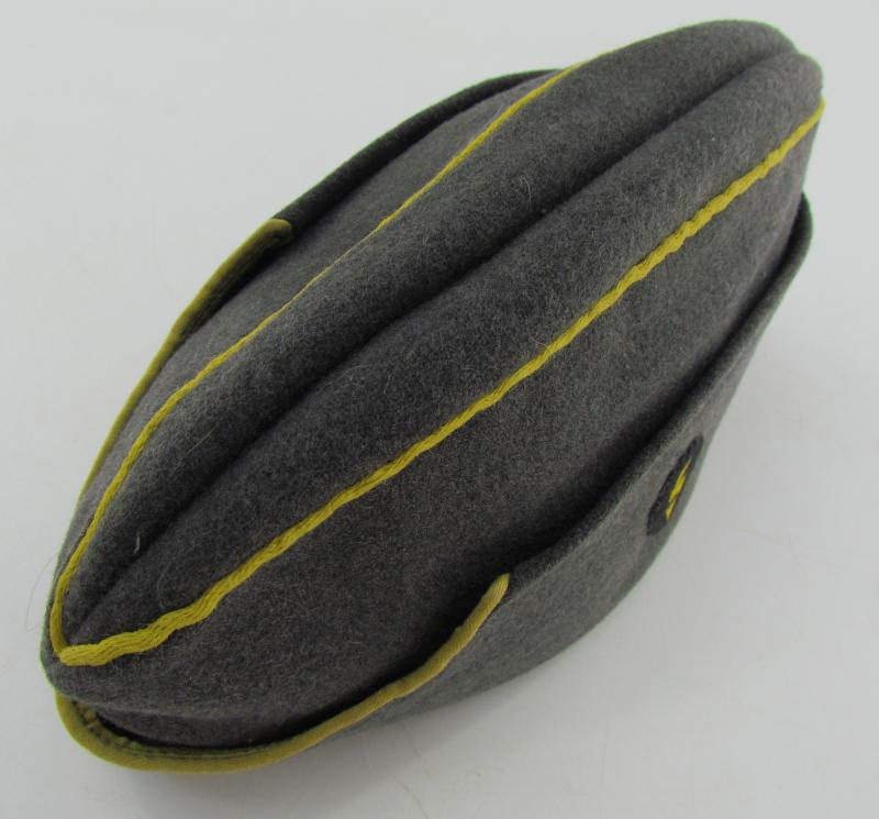 Wehrmacht Female ( Helferin ) Signal Auxiliaries Overseas Cap